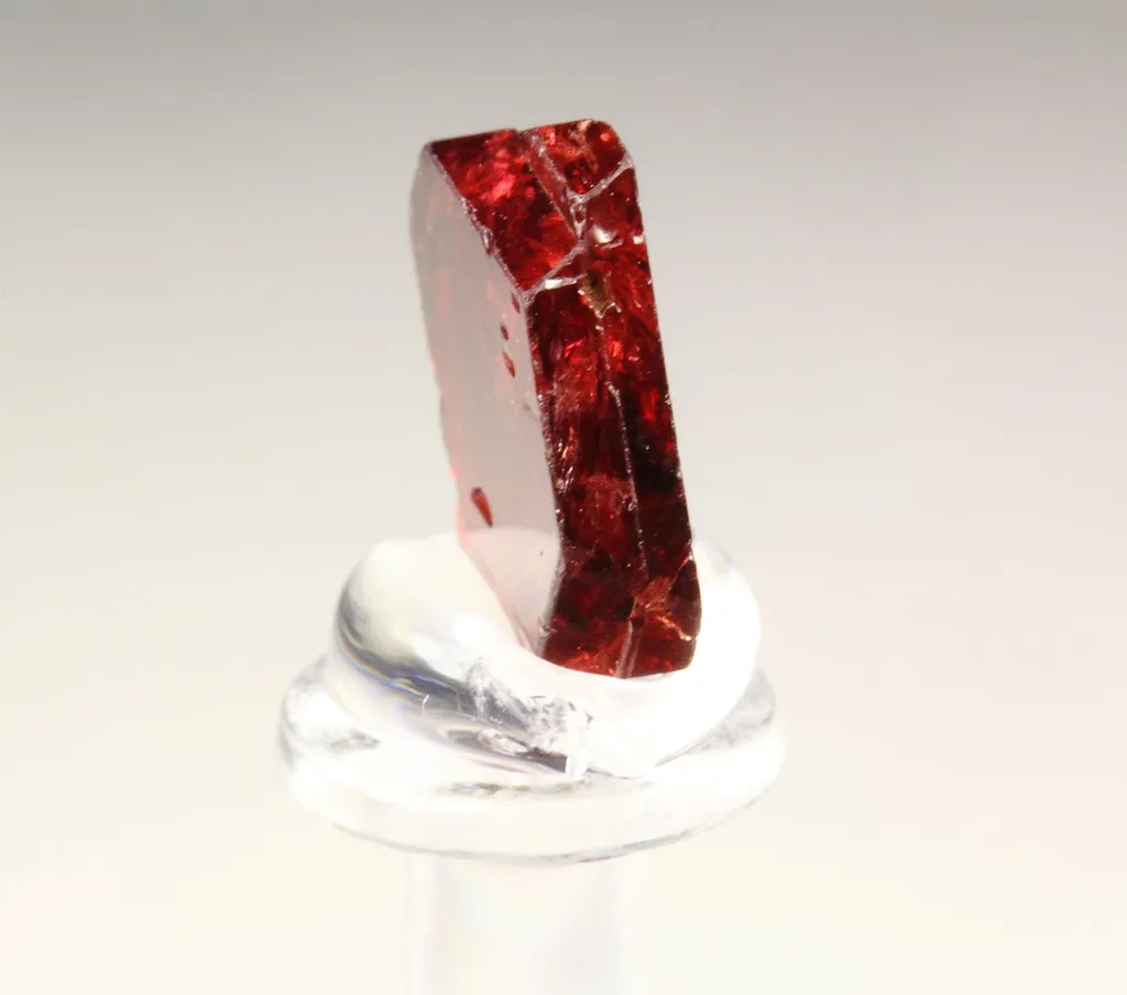 gem SPINEL twinned "Star of David"  from Myanmar, Mandalay Region, Mogok Township, Mogok - image 2