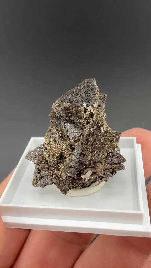 Genthelvite image