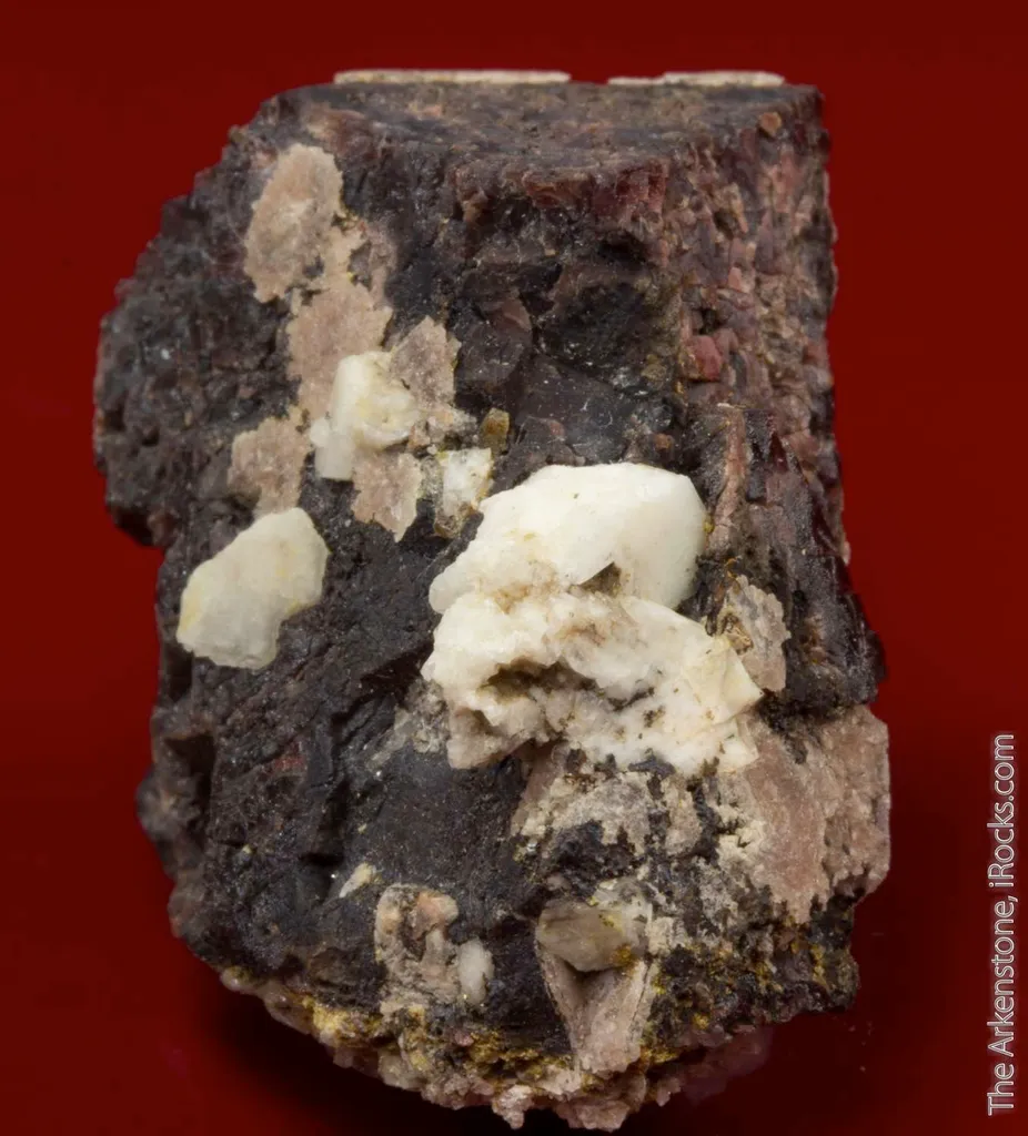 Genthelvite - image 2