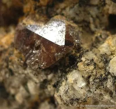 Genthelvite - image 2