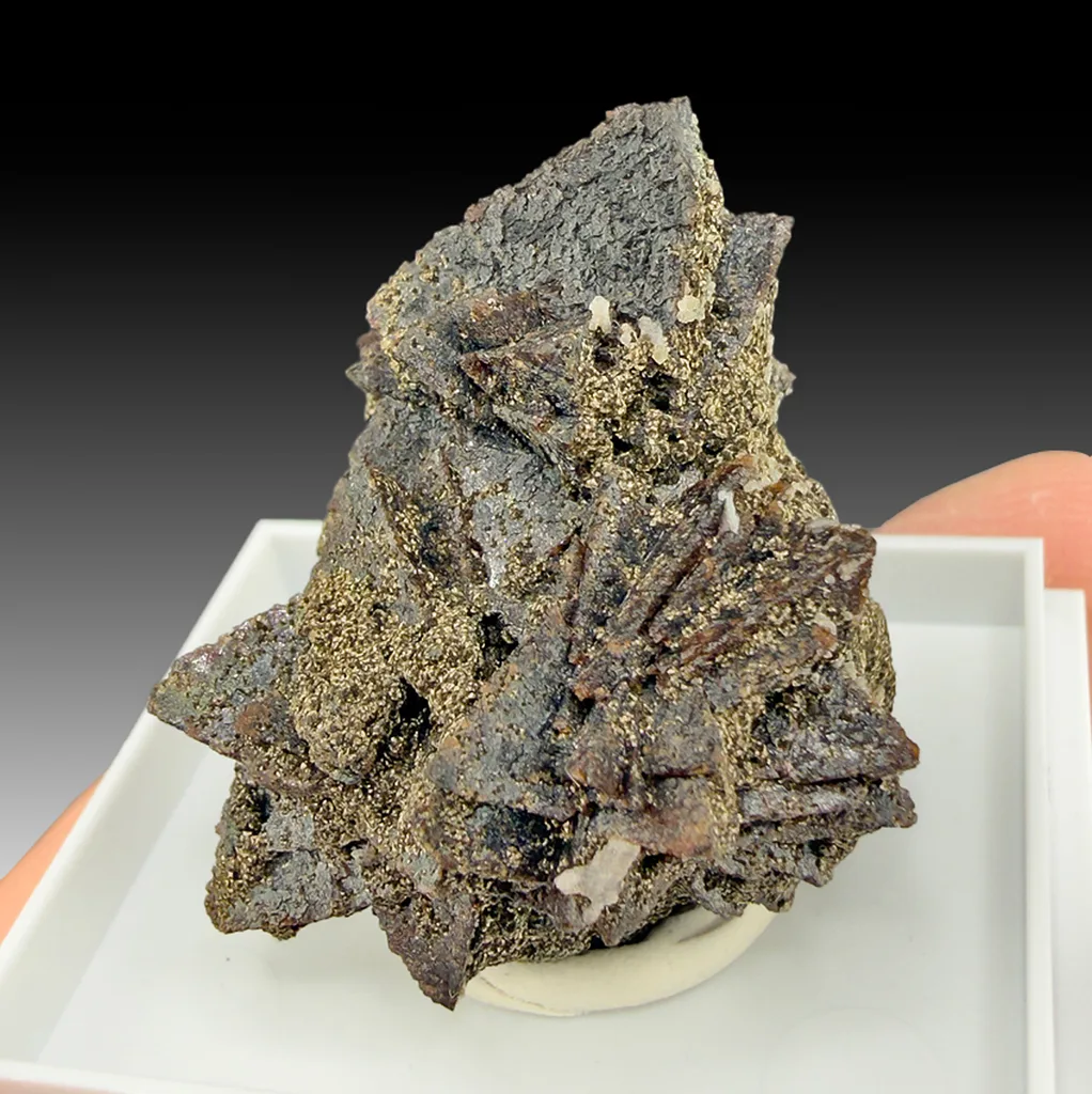 Genthelvite - image 1