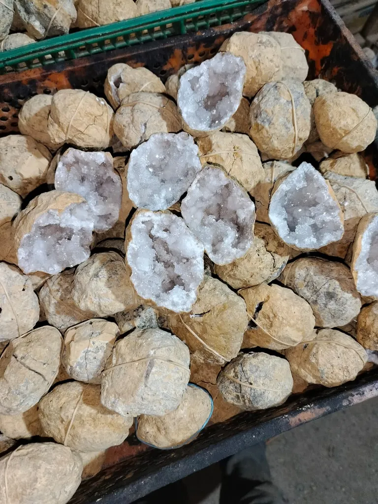 Geodes Calcite - image 4