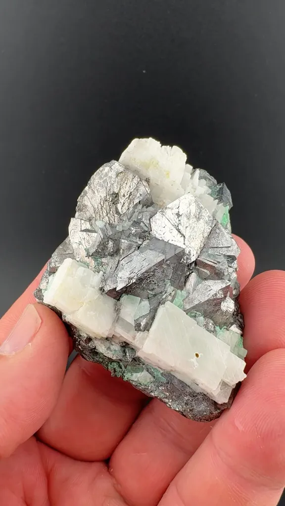 Gersdorffite with Calcite image