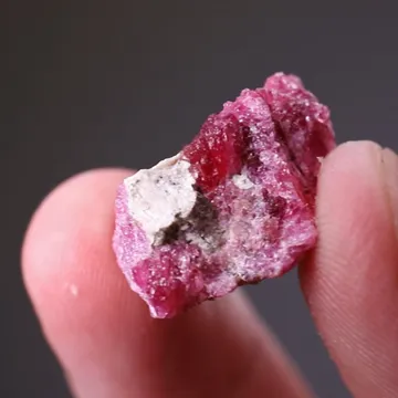 GITTINSITE with Eudialyte