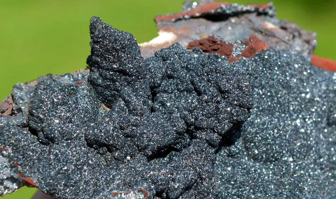 Goethite 360 ​​grams - Mont-Roc Mine, Mont-Roc, Castres, Tarn, Occitanie, France - image 3