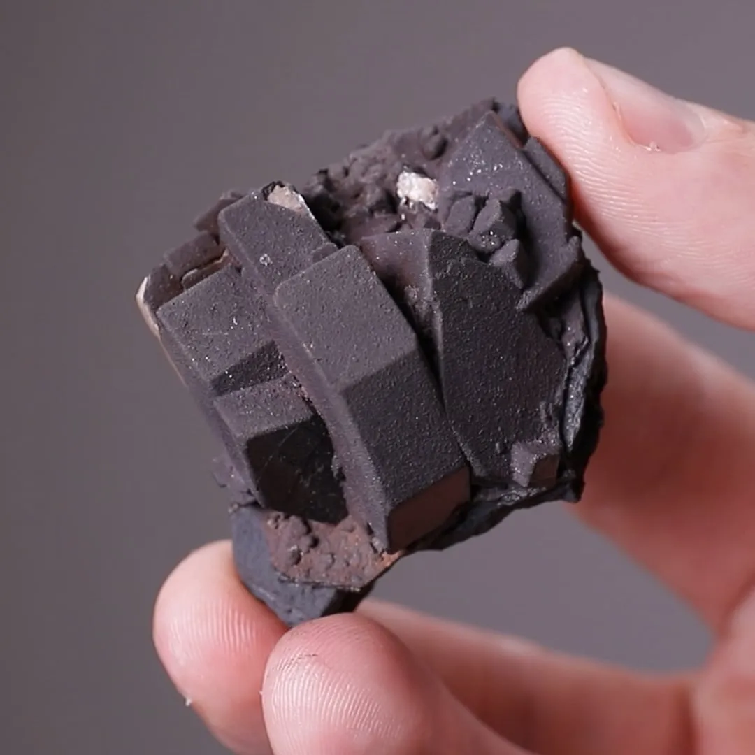 Goethite coating Cerussite after Anglesite - image 2