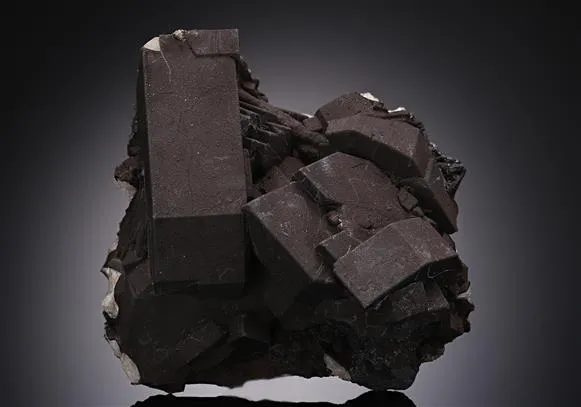 Goethite coating Cerussite after Anglesite image
