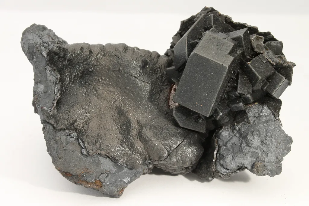 Goethite coating Cerussite after Anglesite image