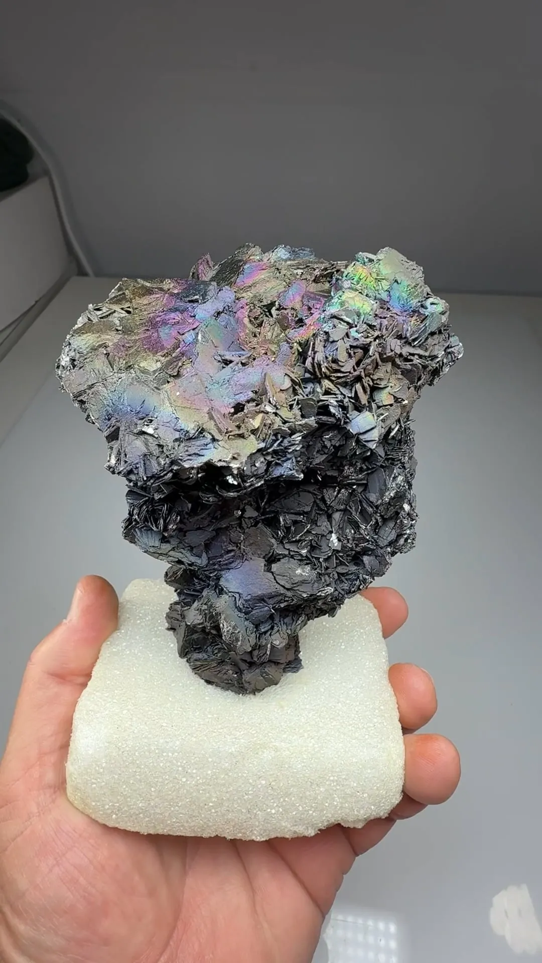 Goethite on Kyanite - image 2