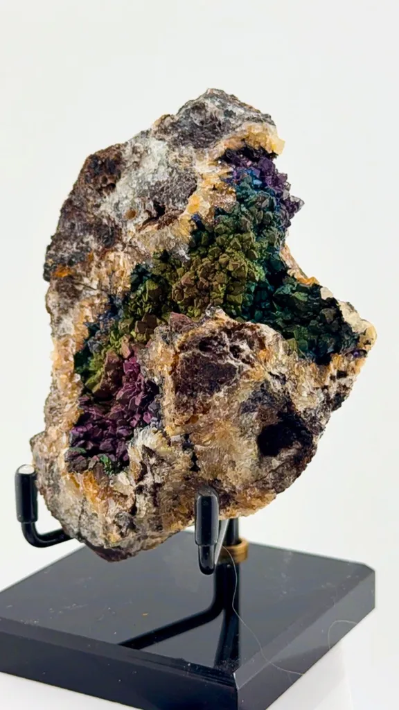 Goethite on Quartz - image 2