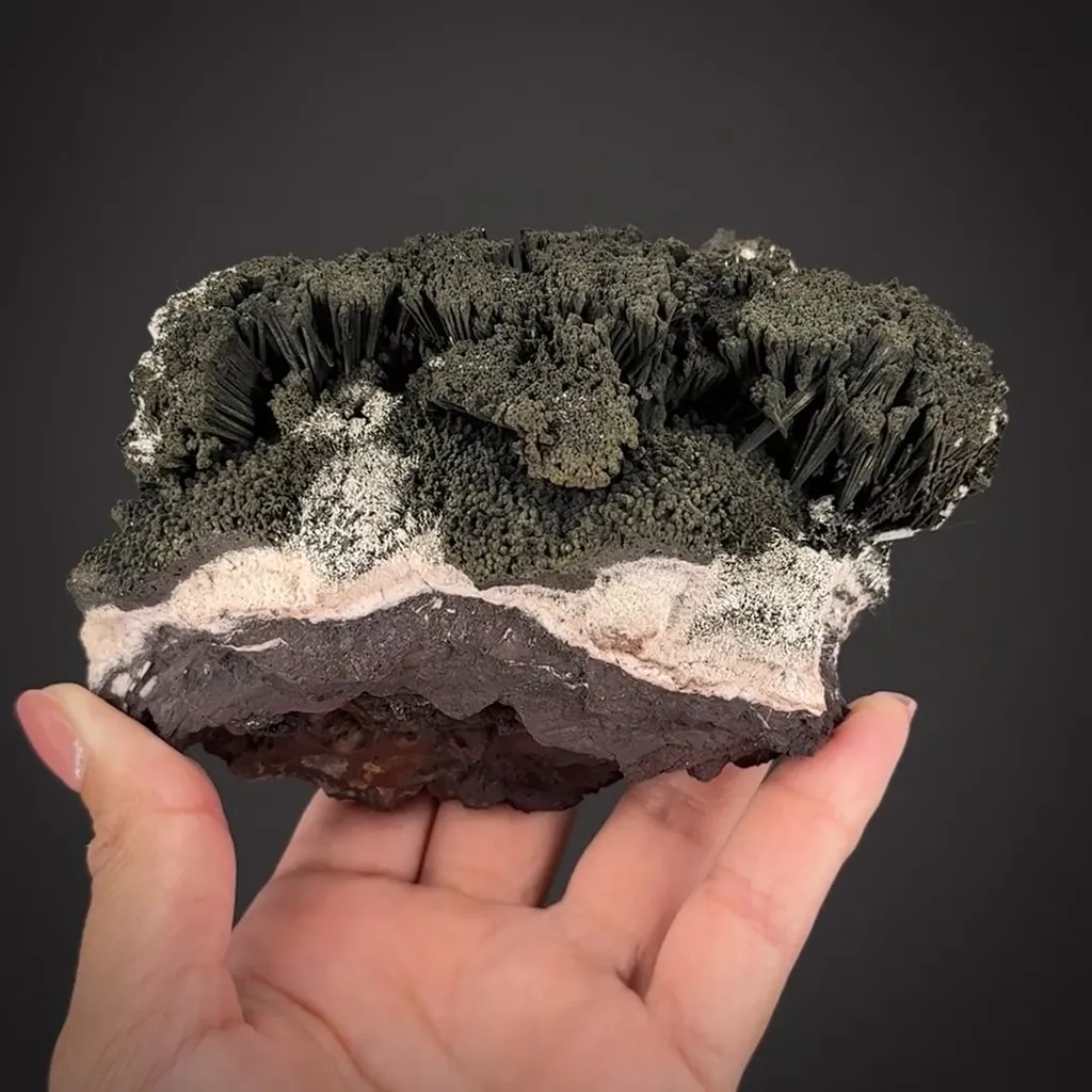 Goethite ps. Kutnohorite image