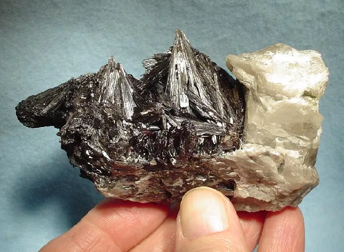 Goethite, Quartz (Var: Smoky Quartz) image
