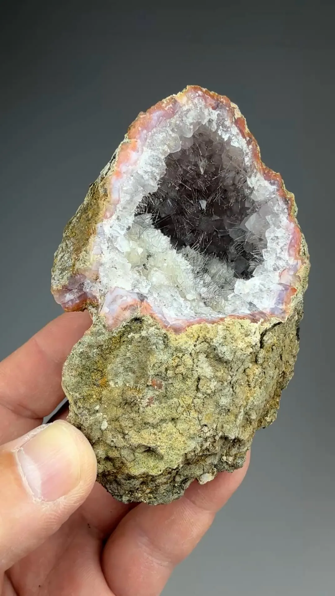 Goethite with Calcite, Quartz - image 2