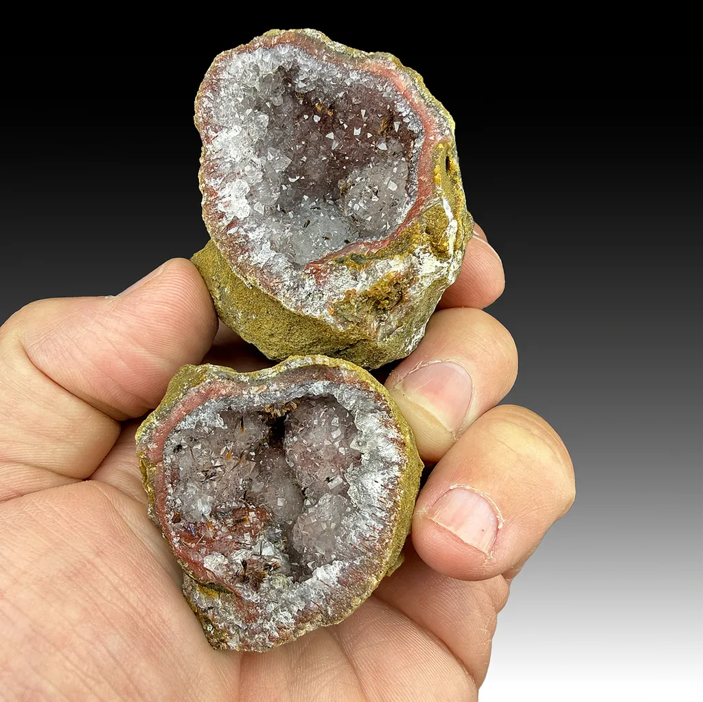 Goethite with Quartz image