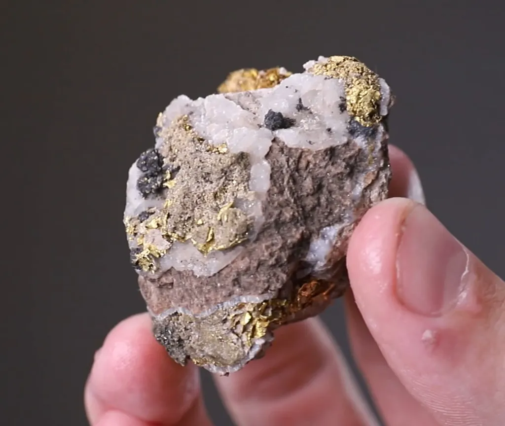 Gold - image 2