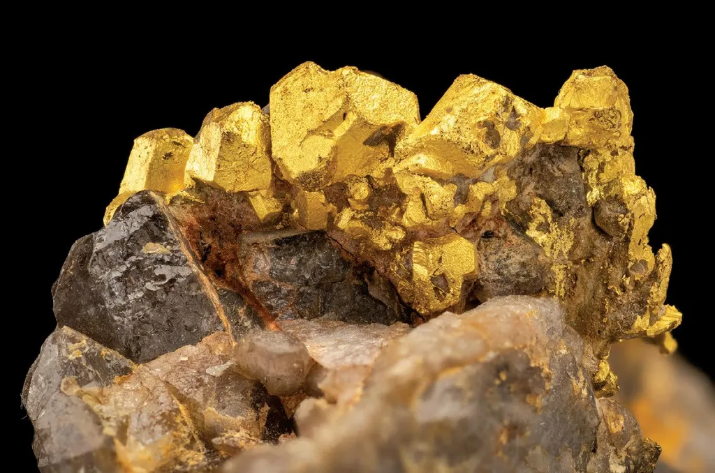 Gold image