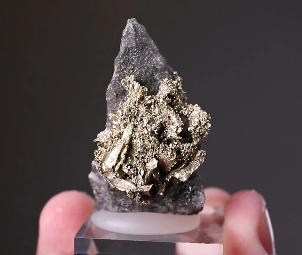 Gold - image 2