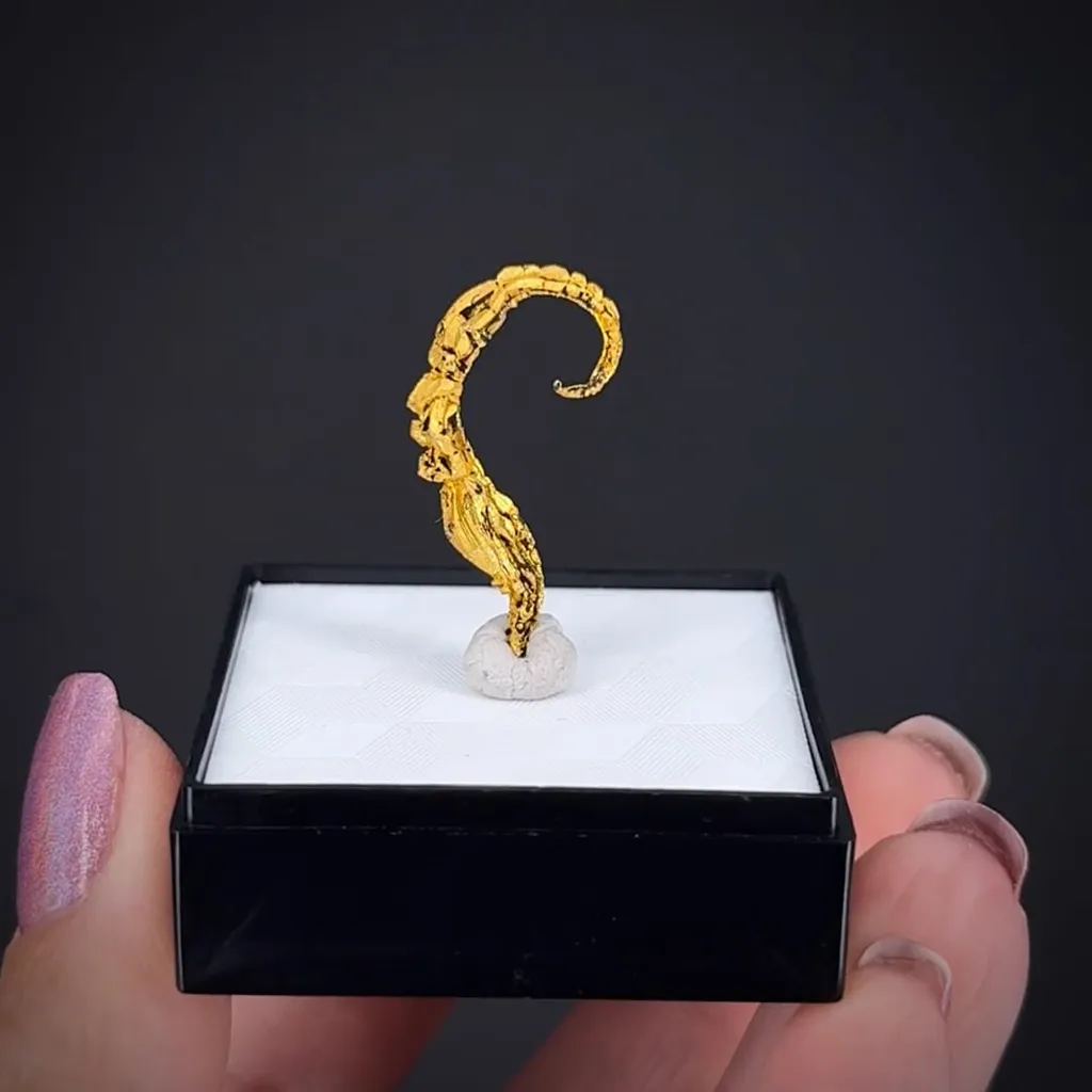 Gold - image 2