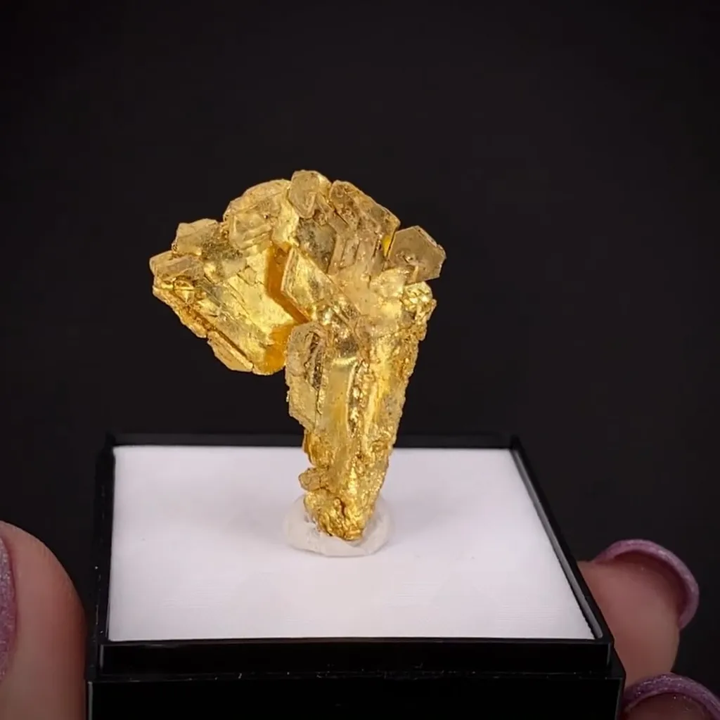 Gold image