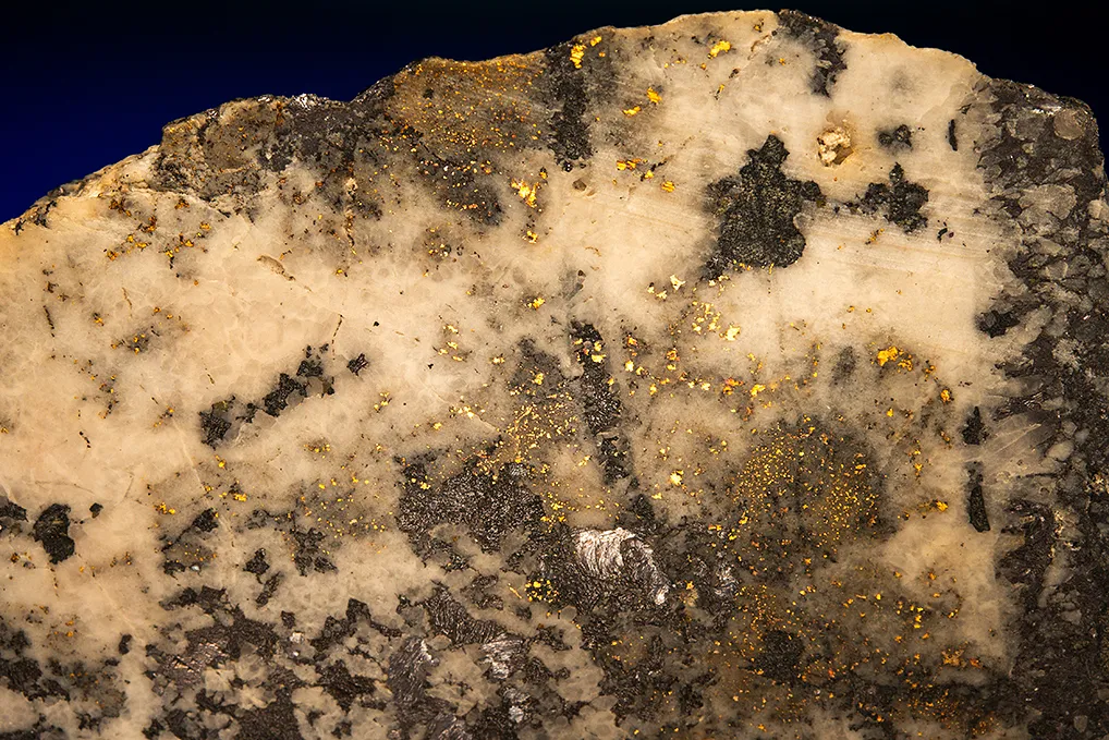 Gold in Quartz - image 2