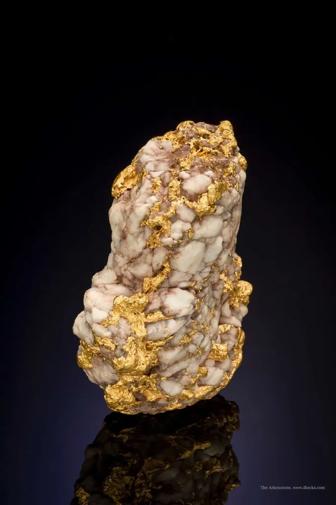Gold in Quartz image