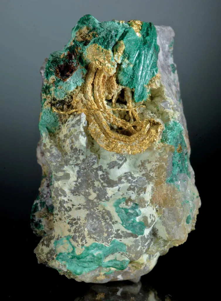 Gold, Malachite image