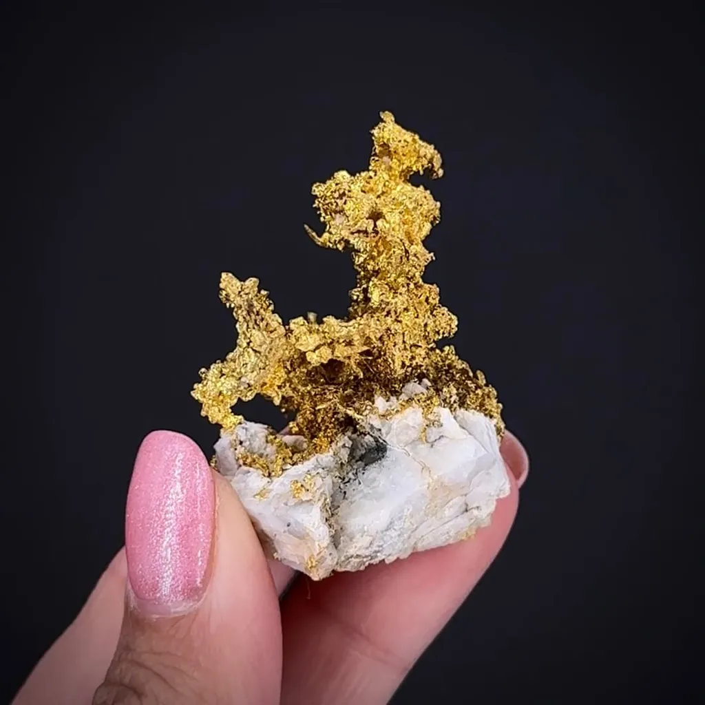 Gold on Quartz image