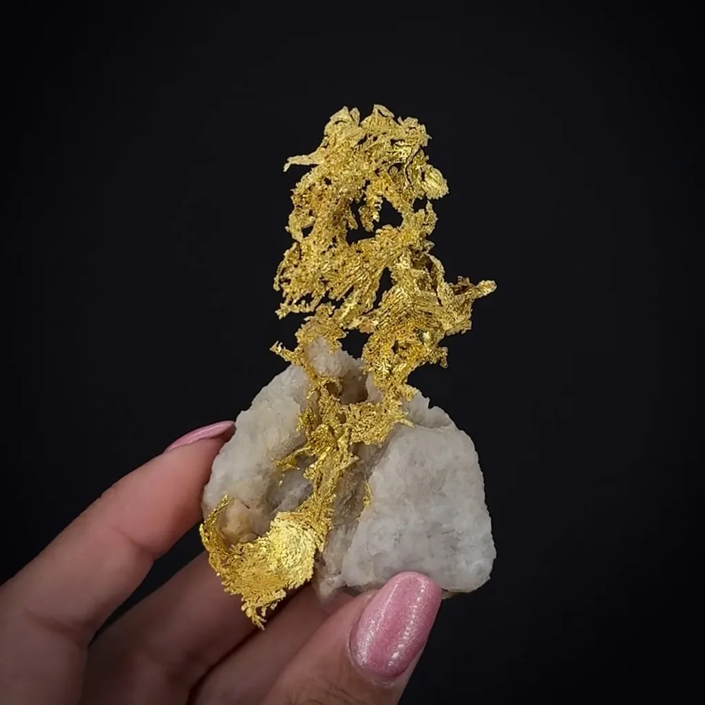 Gold on Quartz image