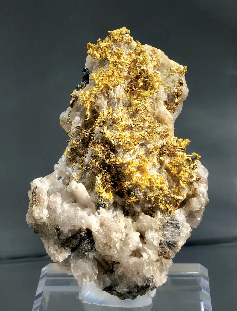 Gold on Quartz image