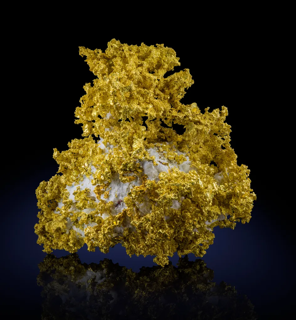 Gold on quartz image