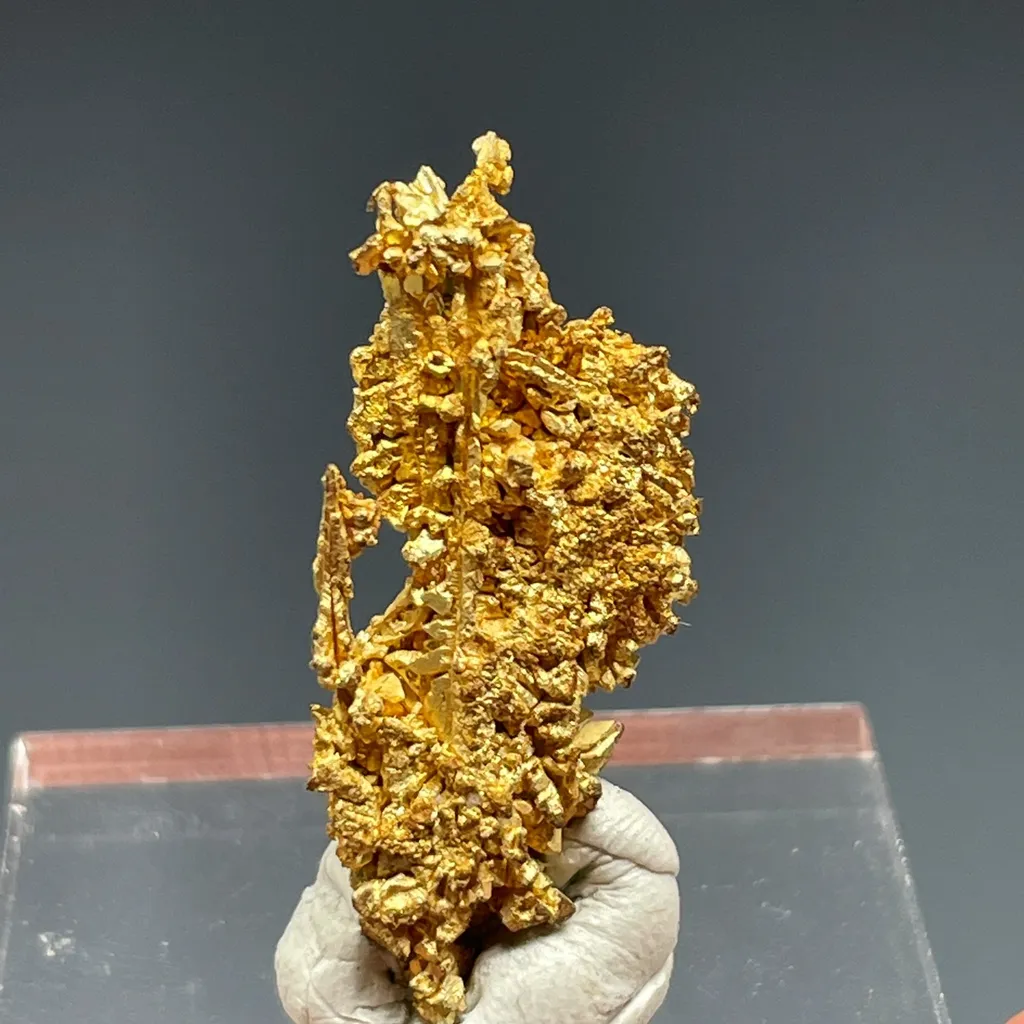 Gold Spinel Twins Round Mountain Mine Toquima Range Nye County image