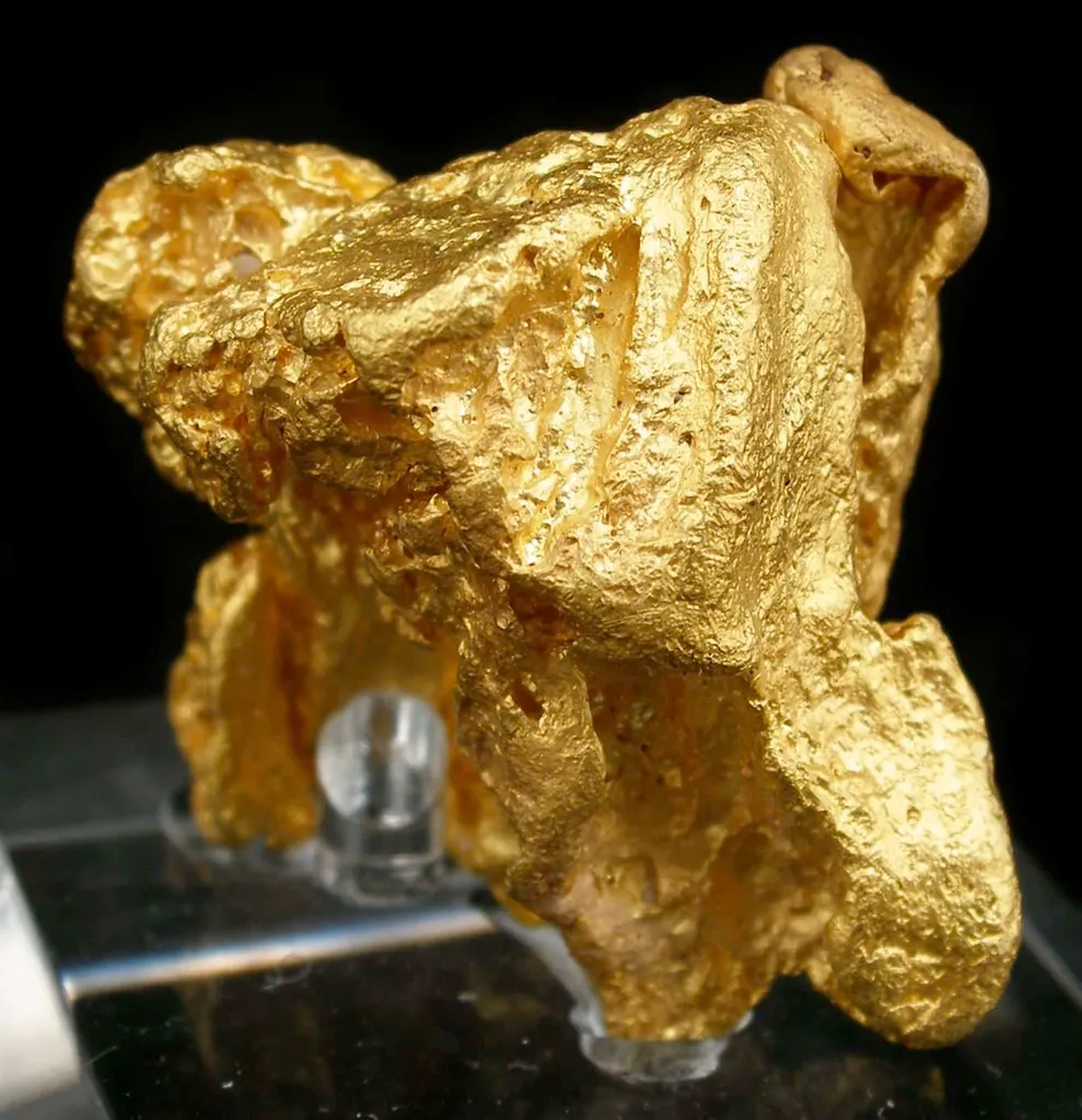 Gold With Large Octohedral Cast - image 3