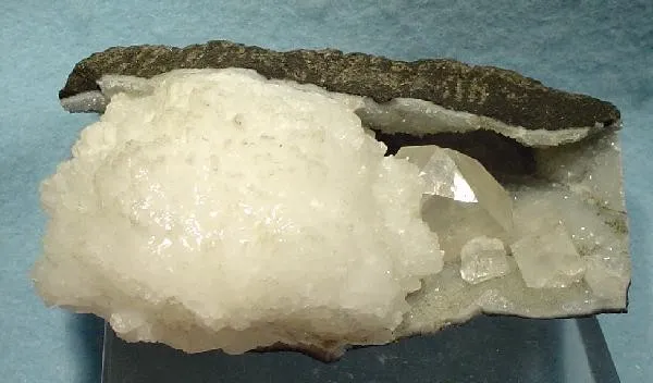 Goosecreekite, Apophyllite-(Kf) - image 1