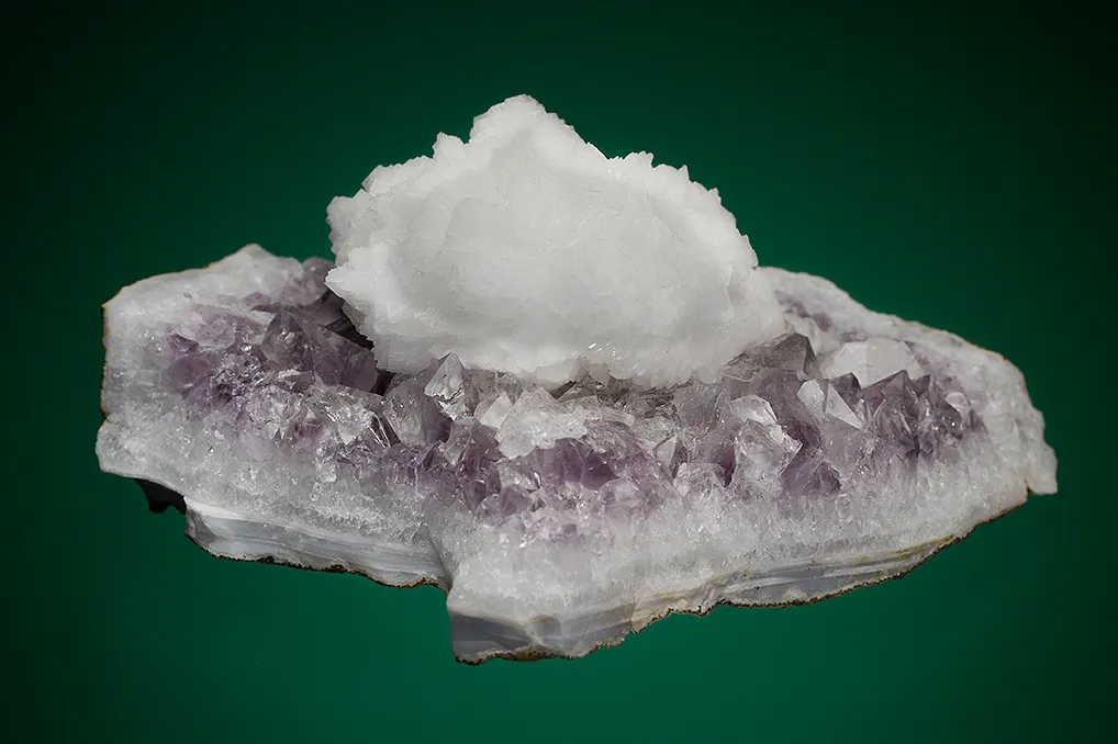 Goosecreekite on Quartz var. Amethyst - image 3