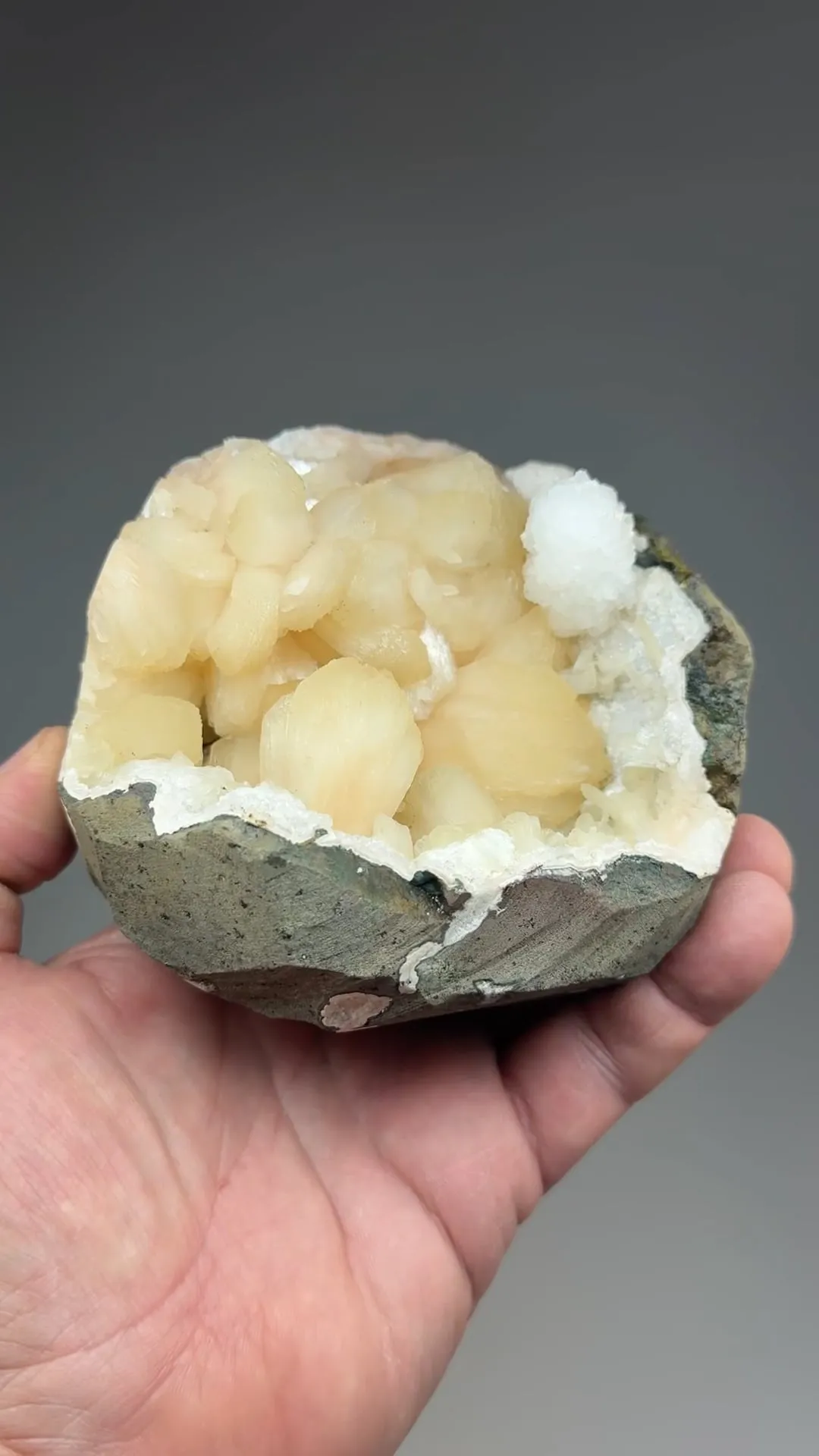 Goosecreekite with Stilbite - image 2