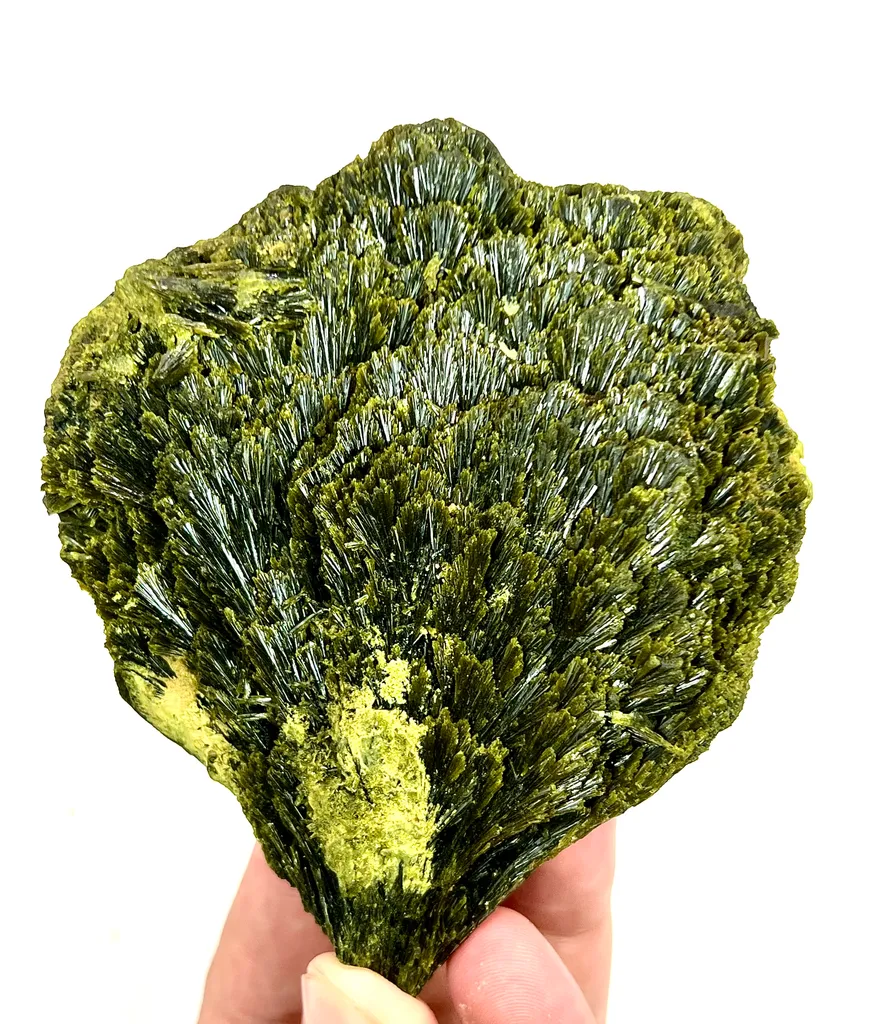 Gorgeous Huge Green Tree Epidote From Pakistan - image 10