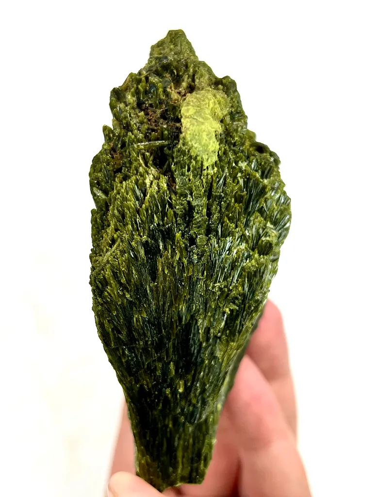 Gorgeous Huge Green Tree Epidote From Pakistan - image 6