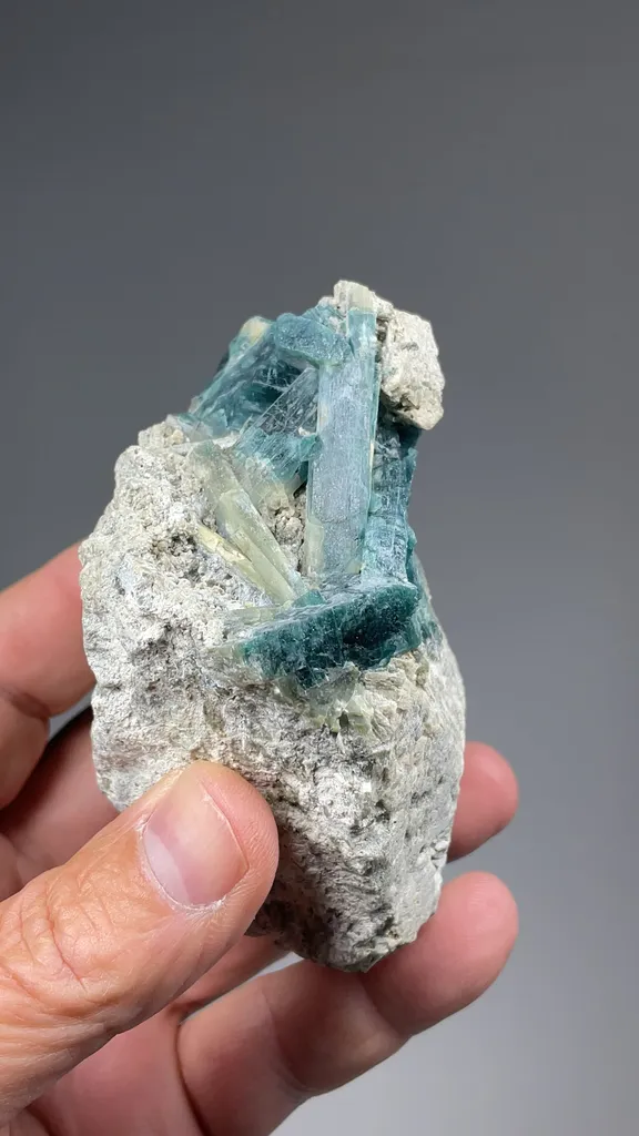 Grandidierite - image 3