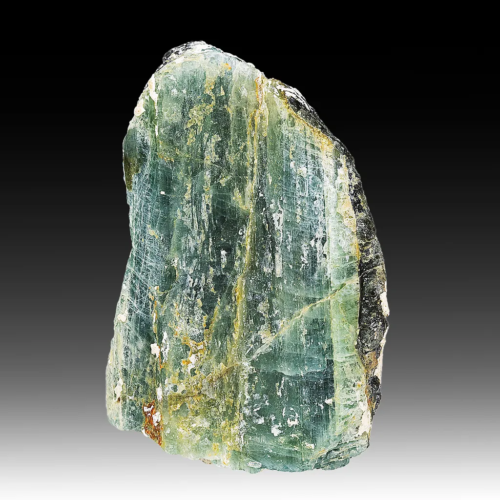 Grandidierite with Feldspar image