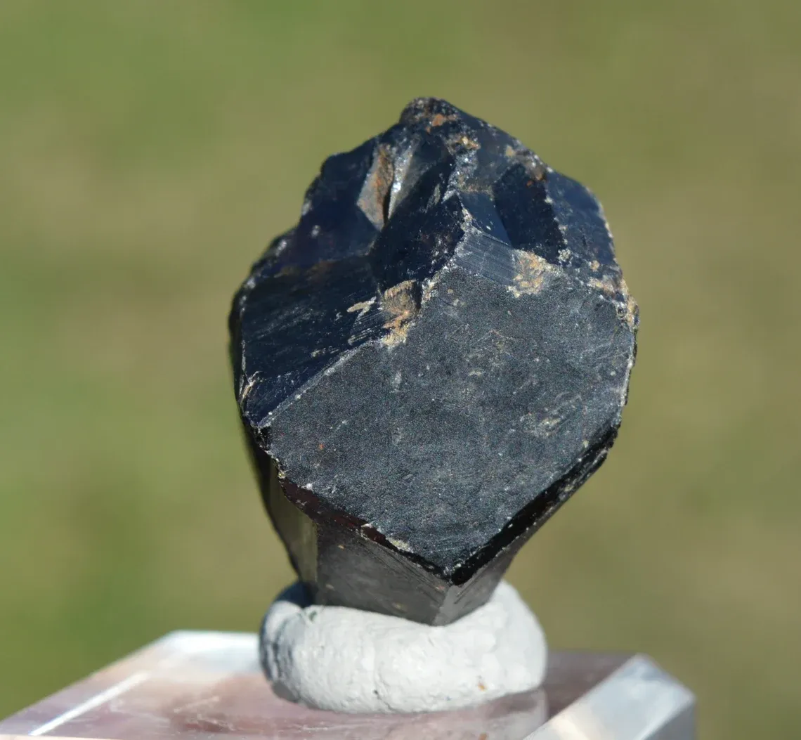 Grandite Garnet & Melanite 36 grams - Diakon, Bafoulabé Circle, Kayes Region, Mali - image 5