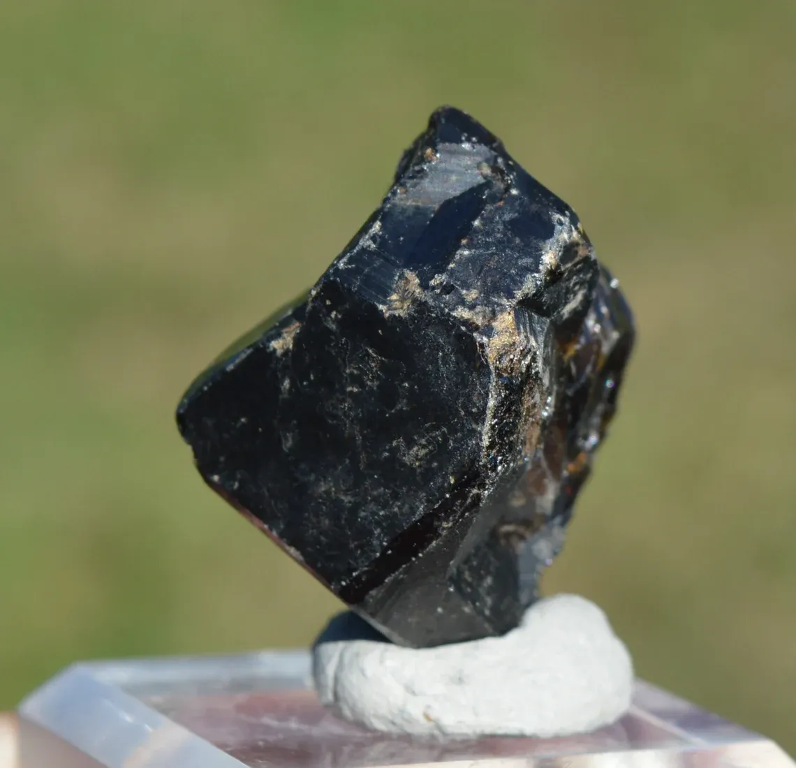 Grandite Garnet & Melanite 36 grams - Diakon, Bafoulabé Circle, Kayes Region, Mali - image 4