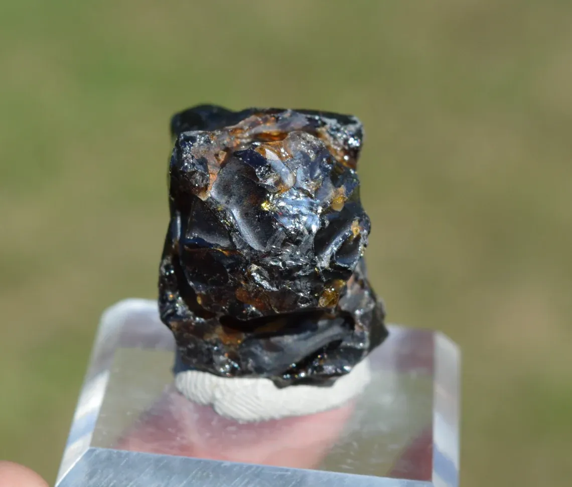 Grandite Garnet & Melanite 38 grams - Diakon, Bafoulabé Circle, Kayes Region, Mali - image 2