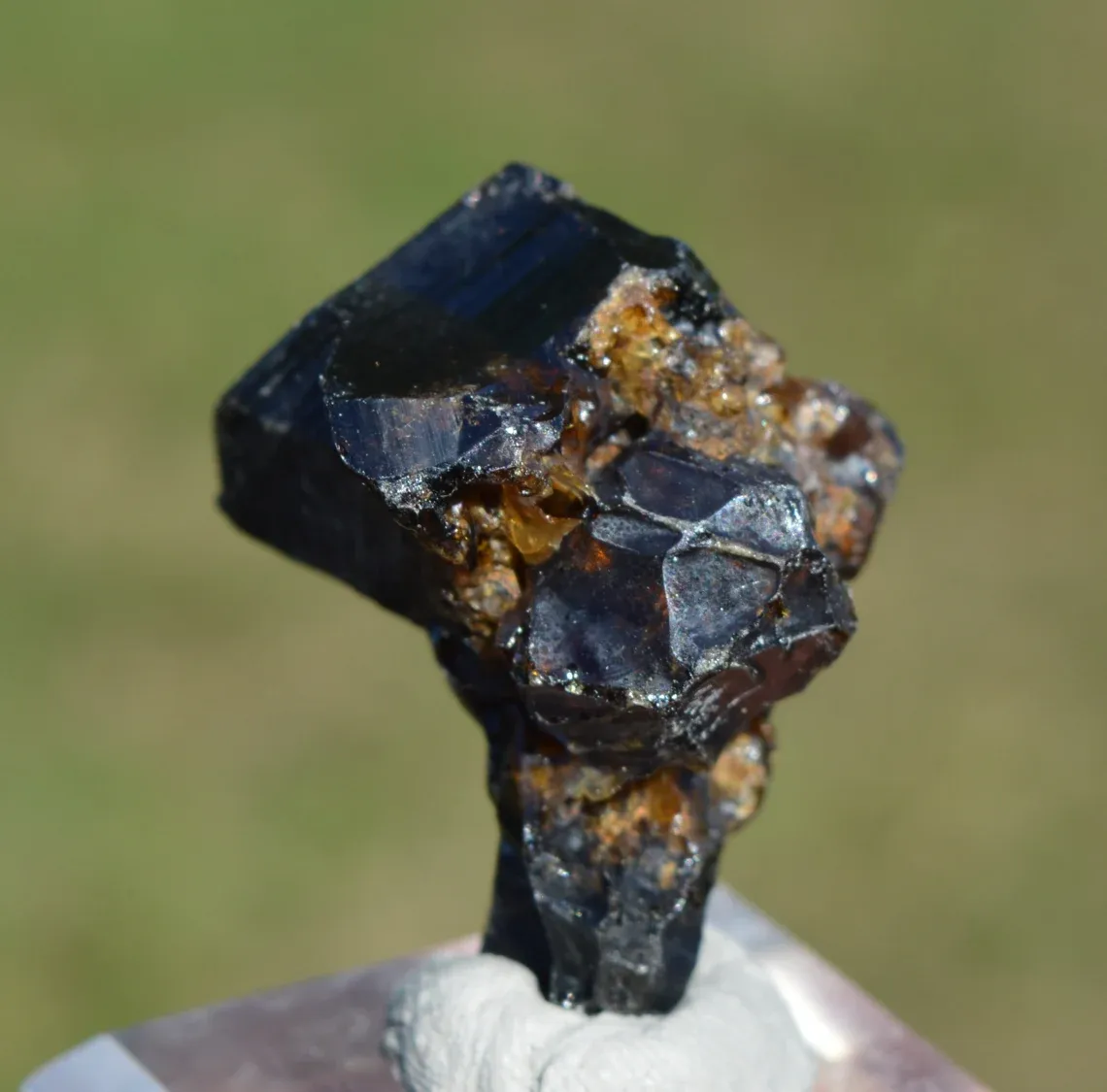 Grandite Garnet & Melanite 39 grams - Diakon, Bafoulabé Circle, Kayes Region, Mali - image 3