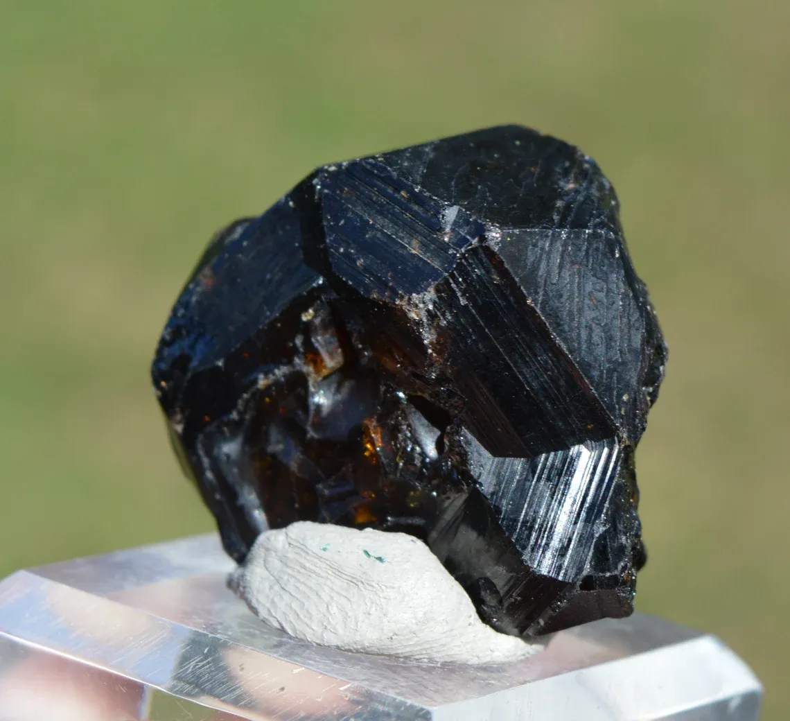 Grandite Garnet & Melanite 43 grams - Diakon, Bafoulabé Circle, Kayes Region, Mali - image 5