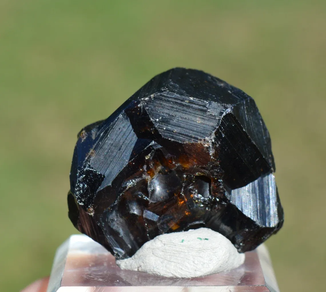 Grandite Garnet & Melanite 43 grams - Diakon, Bafoulabé Circle, Kayes Region, Mali - image 6