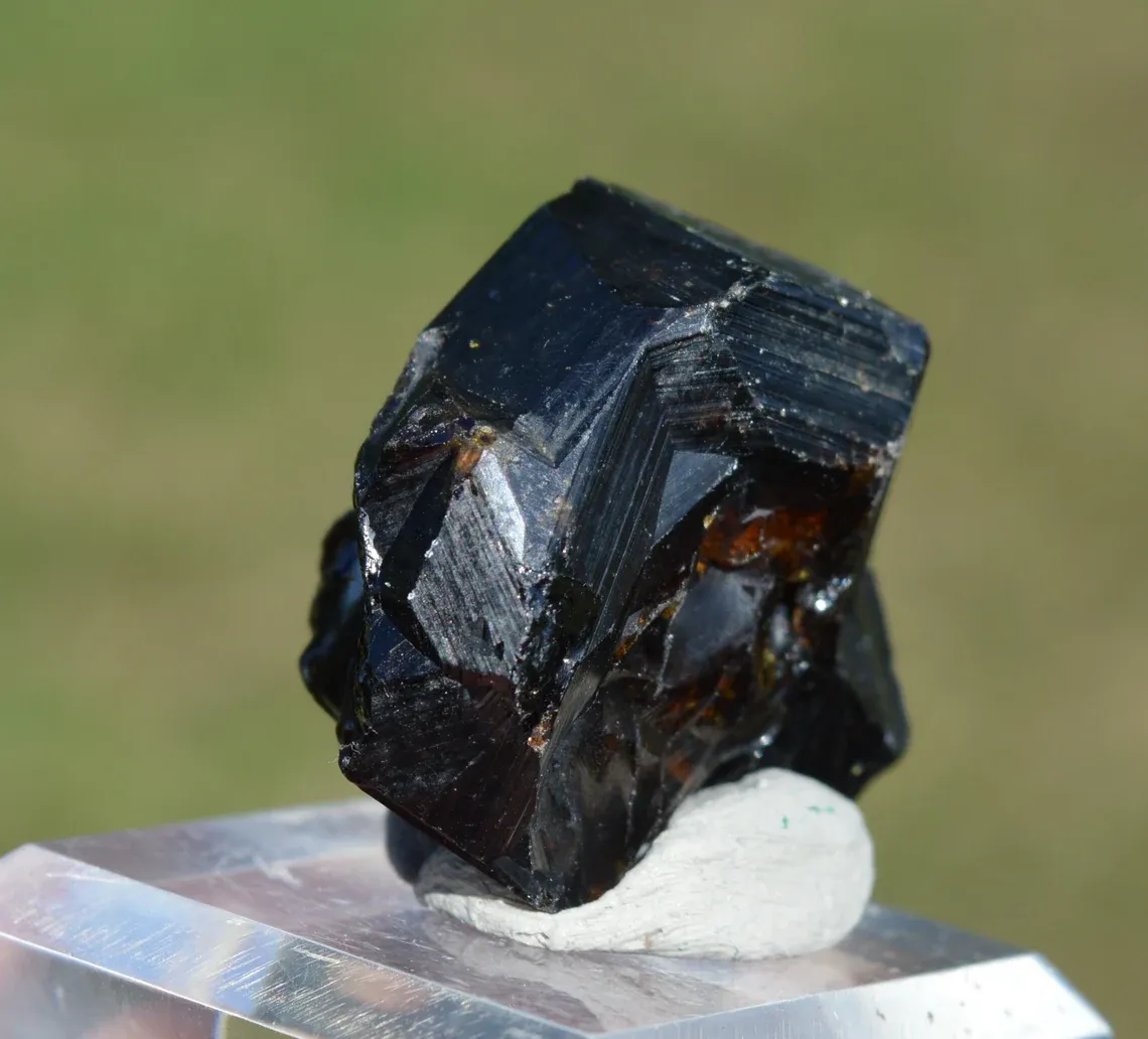 Grandite Garnet & Melanite 43 grams - Diakon, Bafoulabé Circle, Kayes Region, Mali - image 7