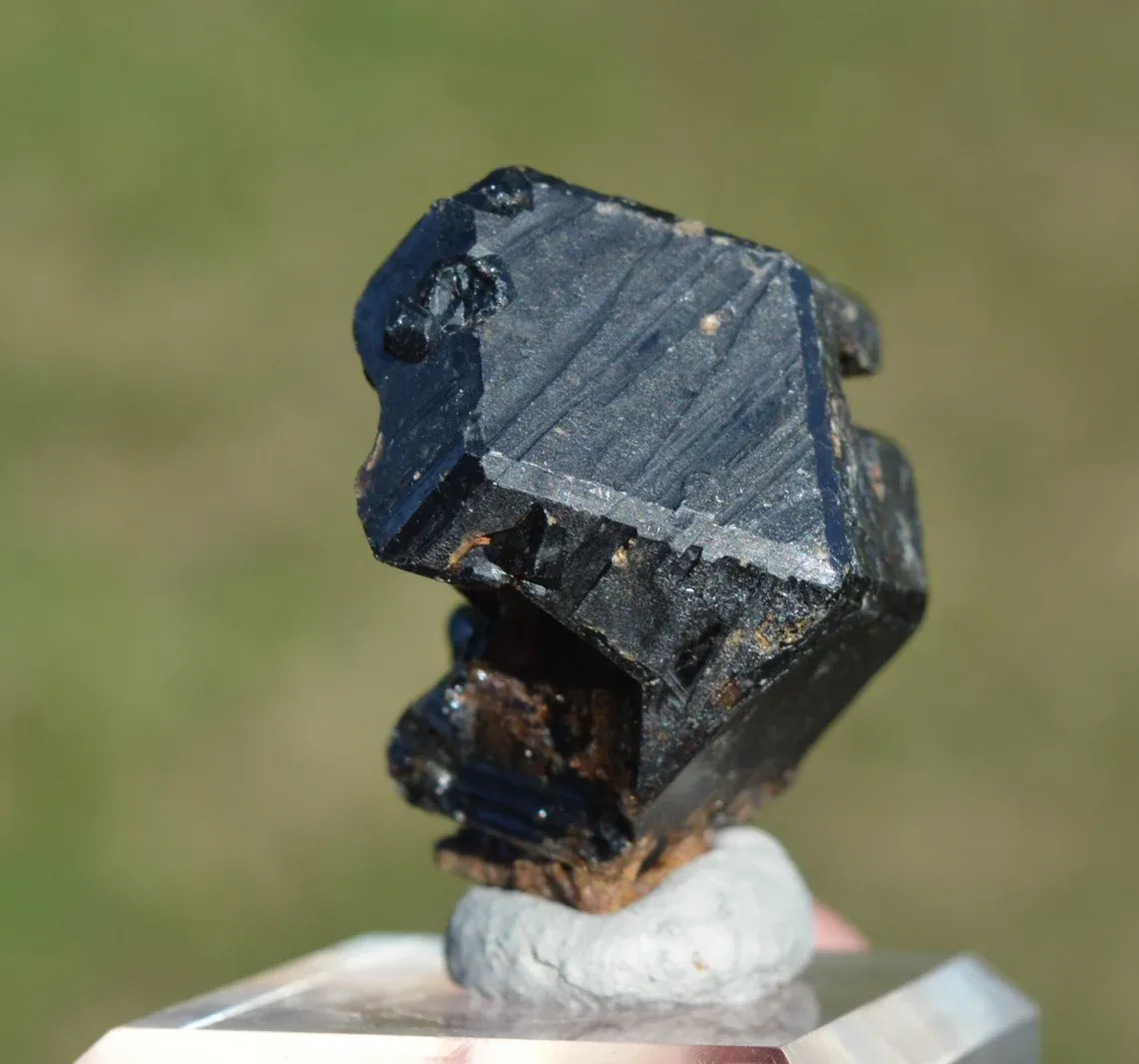 Grandite Garnet & Melanite 49 grams - Diakon, Bafoulabé Circle, Kayes Region, Mali - image 7