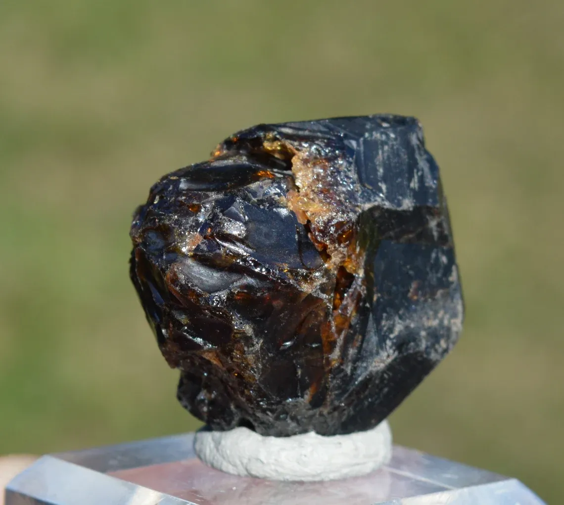 Grandite Garnet & Melanite 52 grams - Diakon, Bafoulabé Circle, Kayes Region, Mali - image 7