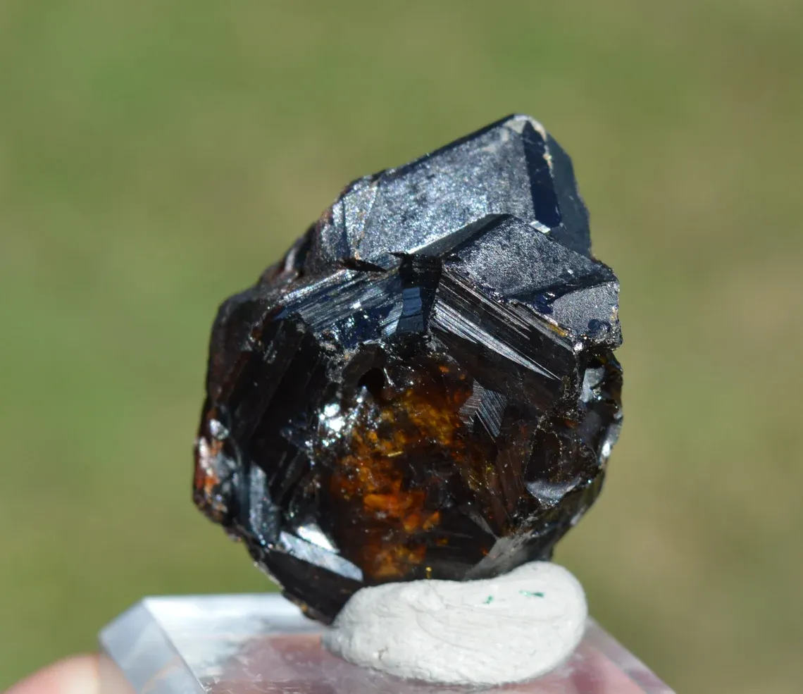 Grandite Garnet & Melanite 53 grams - Diakon, Bafoulabé Circle, Kayes Region, Mali - image 4