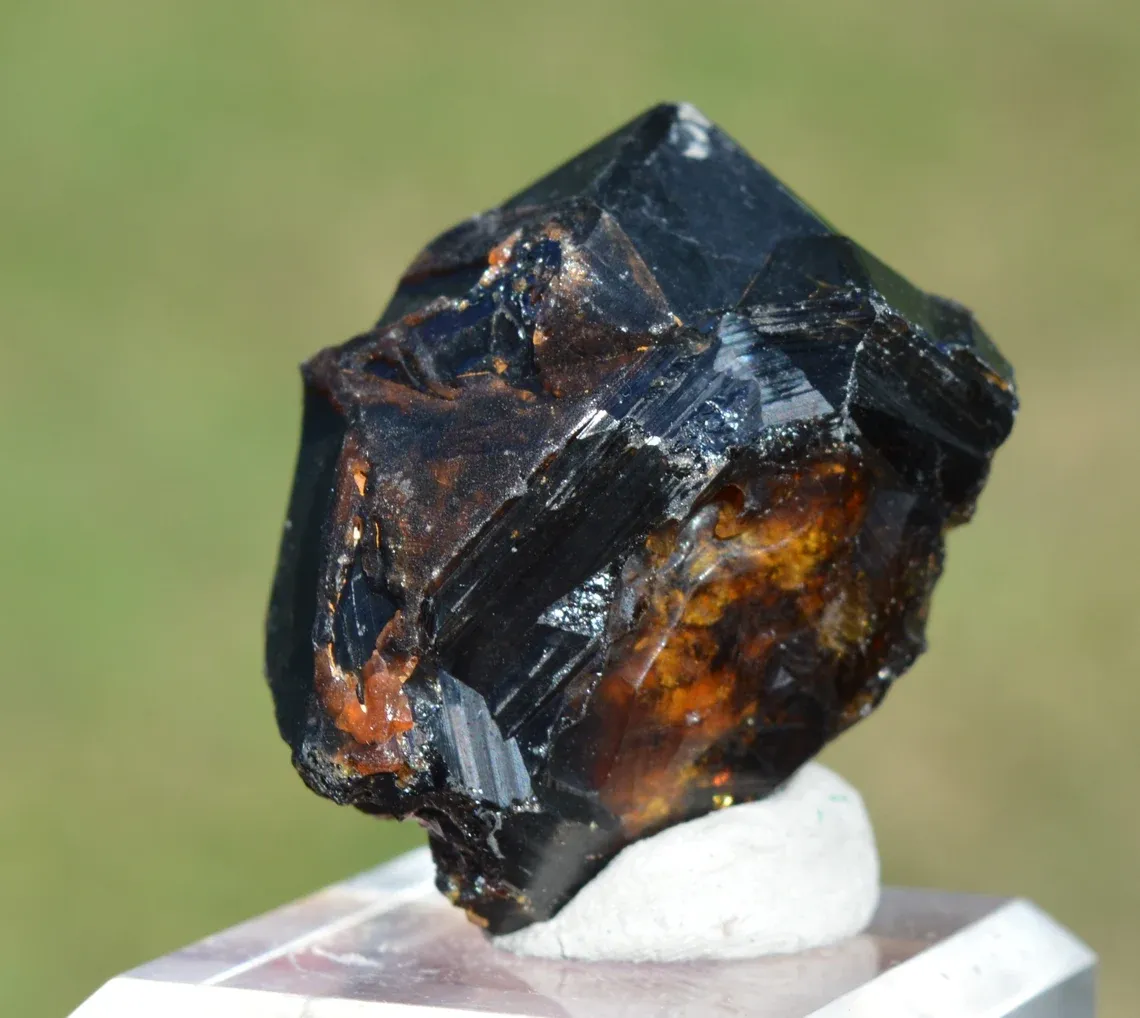 Grandite Garnet & Melanite 53 grams - Diakon, Bafoulabé Circle, Kayes Region, Mali - image 5